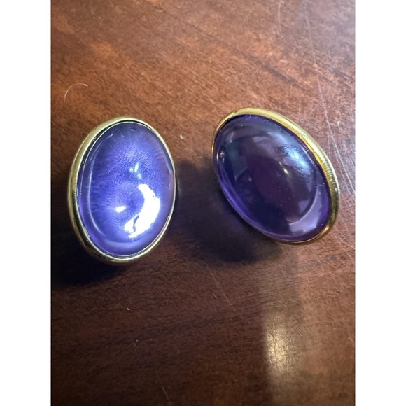 TRIFARI‎ PURPLE LUCITE CLIP EARRINGS Vintage - Picture 6 of 6